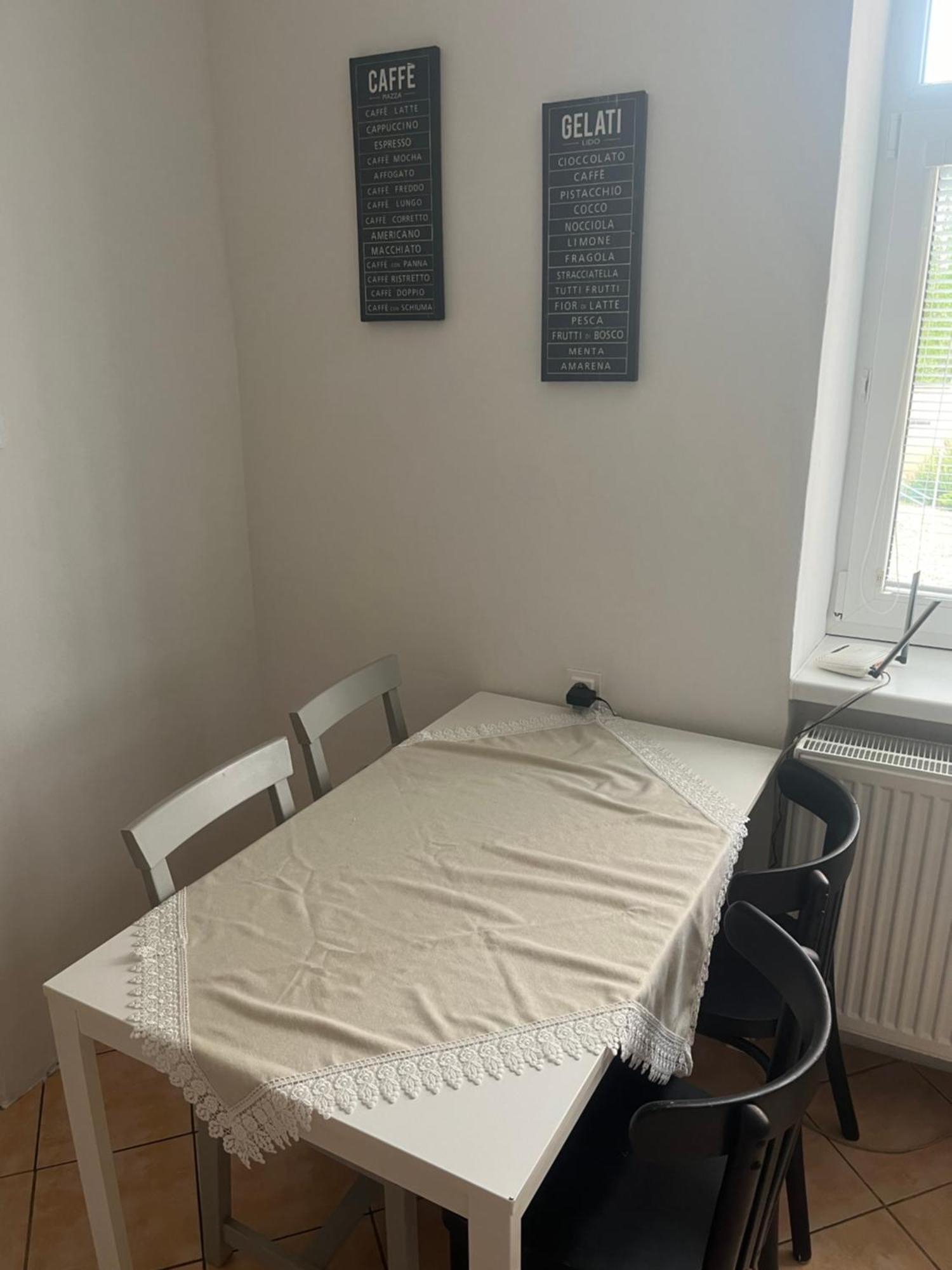 Appartement Apartman Papousek à Znojmo Extérieur photo